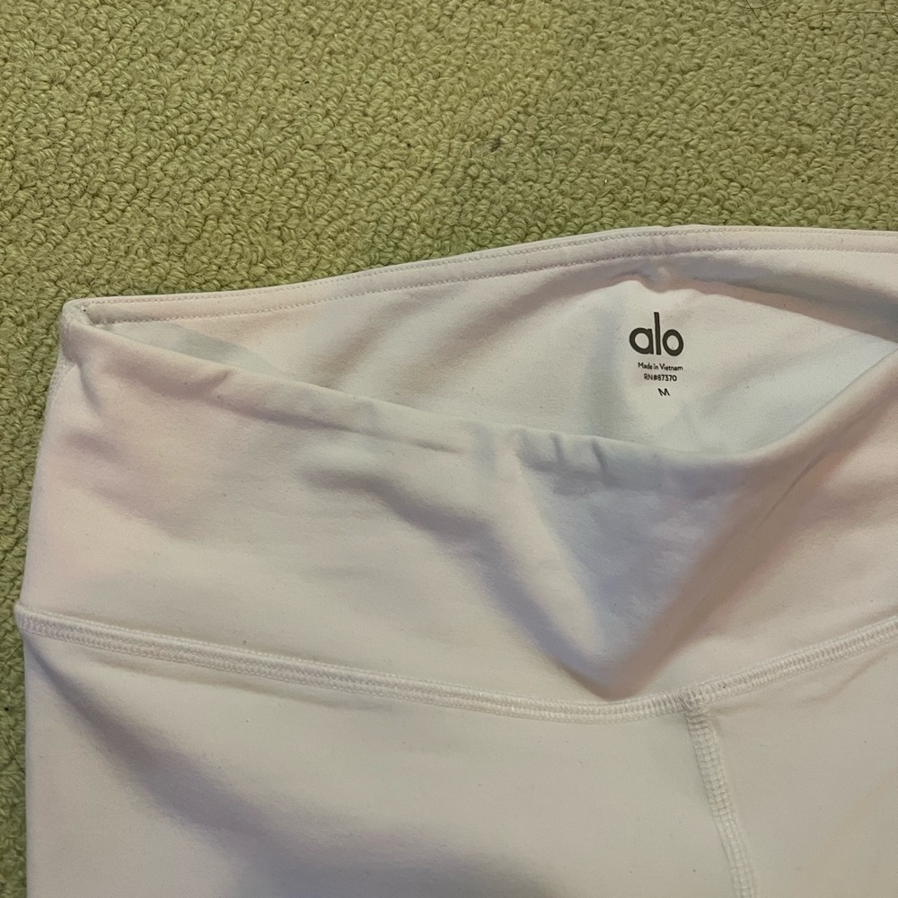 Alo Leggings